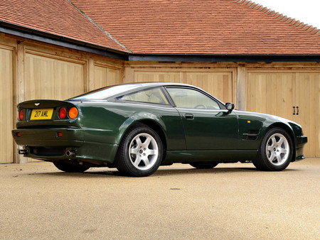 Aston Martin V8 Vantage