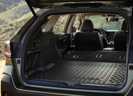 Subaru Outback 2020 1600 18
