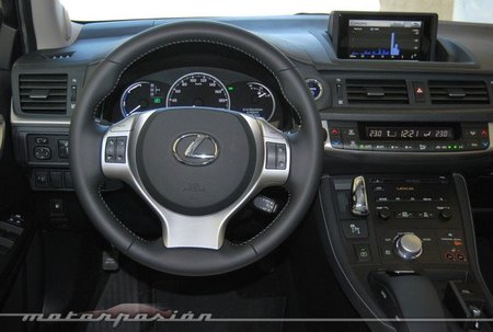 Lexus CT 200h