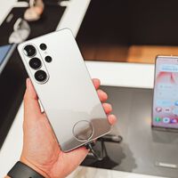Samsung deve remover câmera do Galaxy S27 Ultra para resolver o maior ponto fraco do celular 