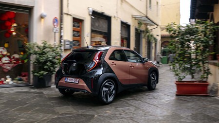 Toyota Aigo X Cross 2026