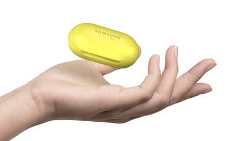 Comparamos los Galaxy Buds de Samsung y AirPods de Apple: la nueva batalla entre gigantes