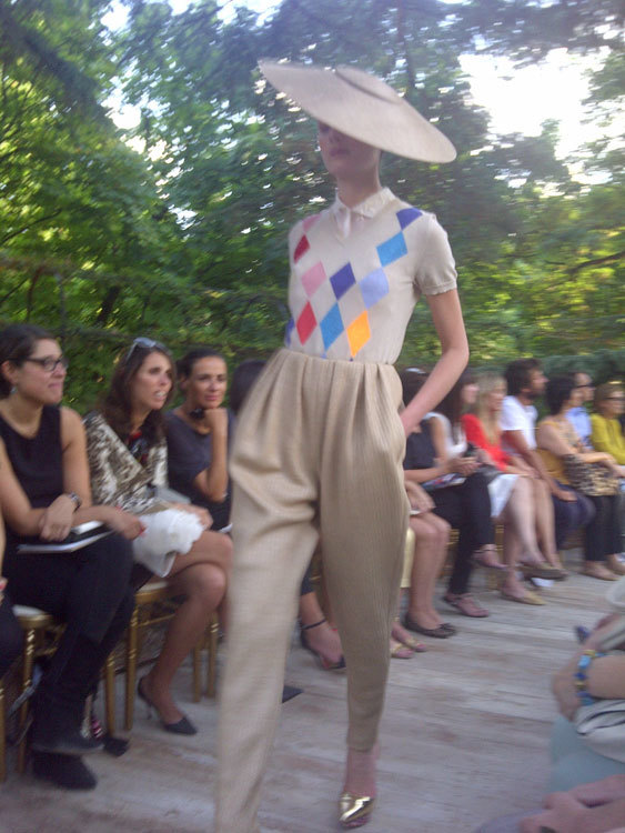 Foto de DELPOZO y debut de Josep Font: la fidelidad de la Alta Costura (15/19)