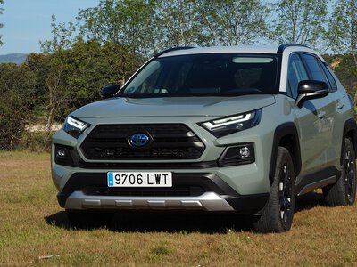 Al volante del Toyota RAV4 Adventure: una acepción muy literal de la palabra todocamino 