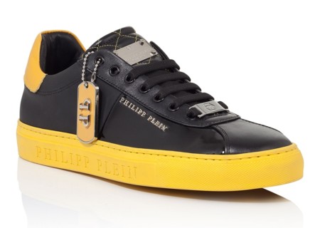 La sneaker más recatada del diseñador Philipp Plein
