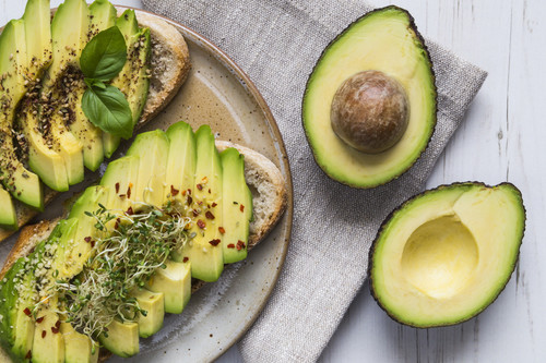 Aguacate para todos: beneficios de consumirlo durante el embarazo, la lactancia y la infancia