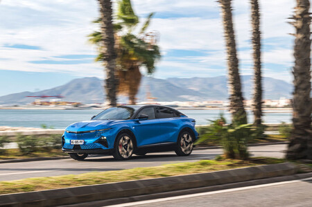 Alpine A390gt Bleualpinevision Action C Laurentvillaron 15