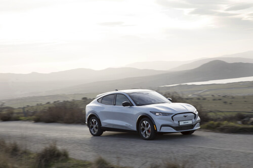 Probamos el Ford Mustang Mach-E: un SUV eléctrico de 351 CV capaz de reinterpretar el placer de conducir el Mustang de siempre