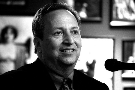 Summers: "Urge incentivar la demanda global"