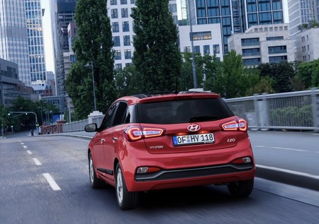 i20