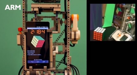 El nuevo Huawei Ascend P6 resuelve un cubo de Rubik 4x4x4 en 50 movimientos