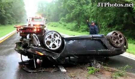 Dolorpasión™: Lamborghini Gallardo panza arriba en el bosque
