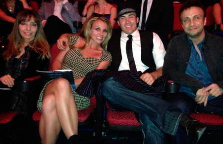 Britney Spears no se esconde, si hay que presumir de novio, se presume
