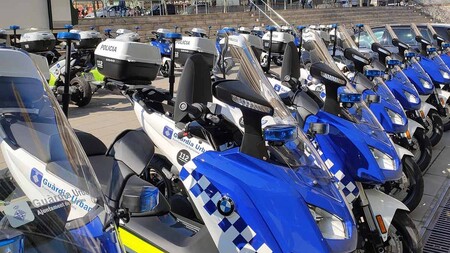La Guardia Urbana de Barcelona se refuerza con 30 nuevos maxi-scooter eléctricos BMW C Evolution Long Range