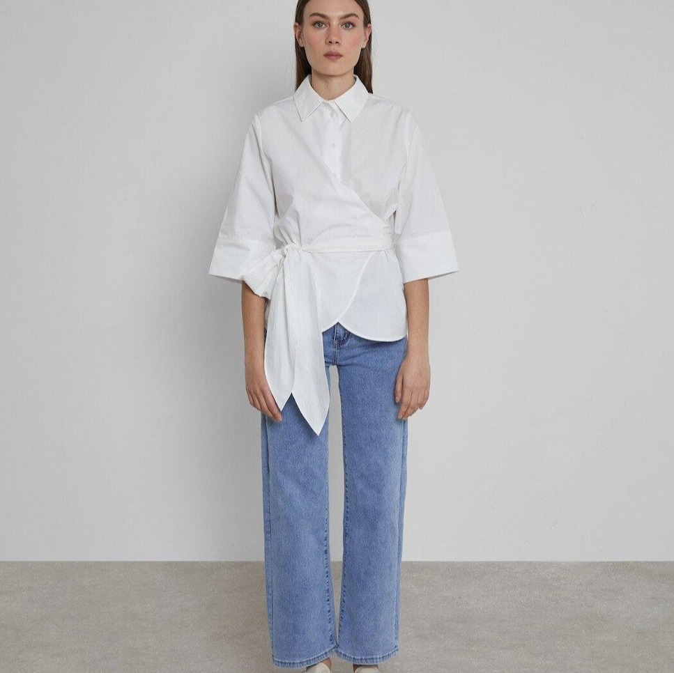 Camisa de mujer 100% algodón con lazada lateral - Trucco - Blanco



