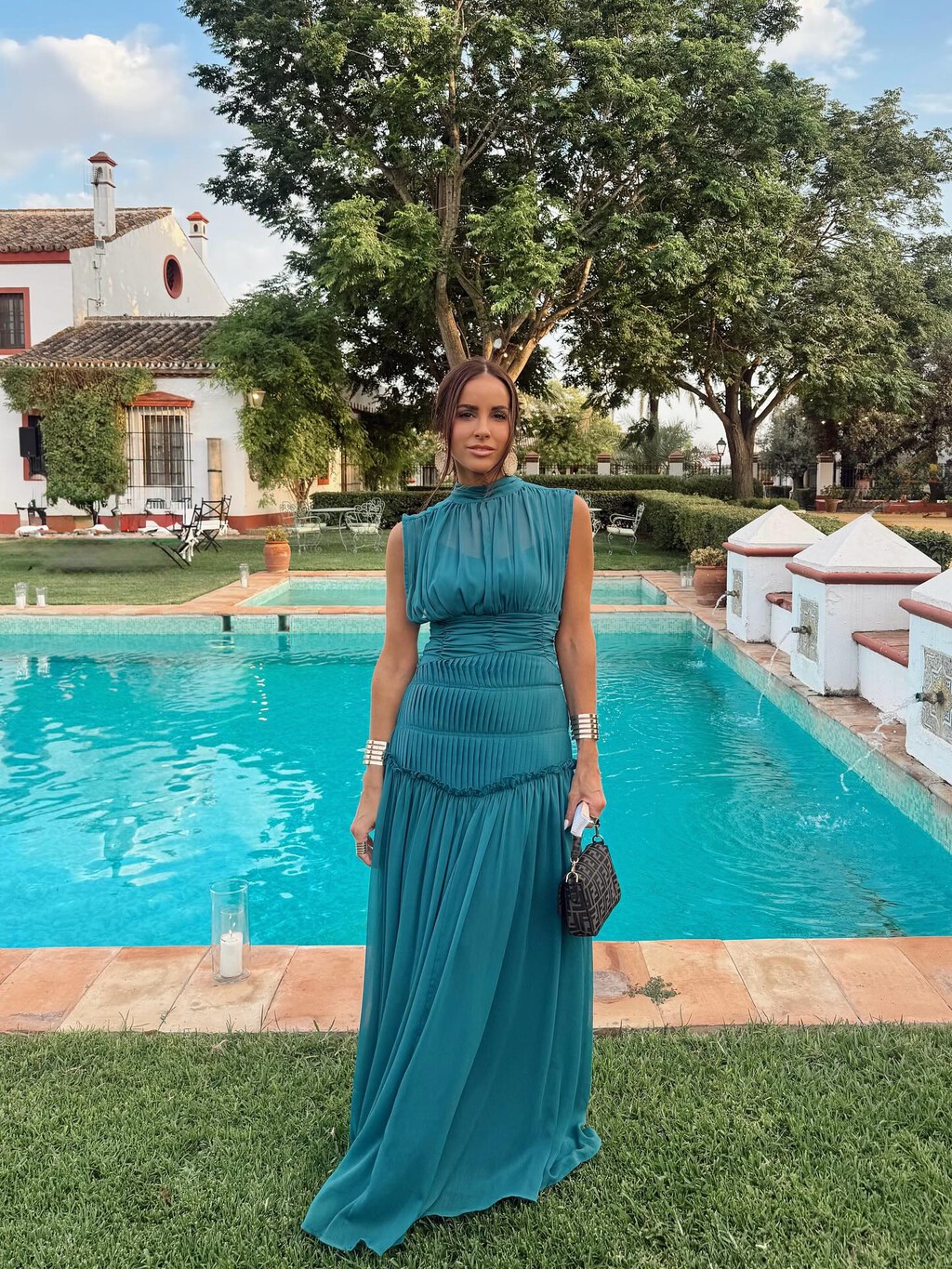 Si tienes boda a la vista no dejes escapar estos vestidos de Zara en rebajas: serás la invitada más elegante por menos de 30 euros