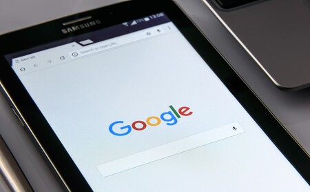 Buscar canciones tarareándolas o las mejoras de Maps para luchar contra la covid: estas son las últimas novedades de Google