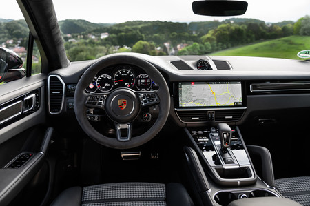Porsche Cayenne Coupé, prueba contacto
