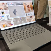 Este portátil Asus es un rival del MacBook Air: pesa menos de un kilo y cuesta menos de 750 euros