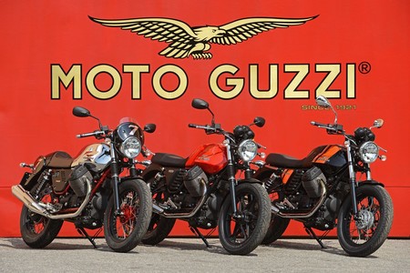 Hasta 400 euros de descuento en estos kits para que personalices tu Moto Guzzi V7