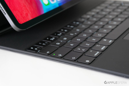 La beta de iPadOS 13.5.5 prueba nuevos atajos de teclado para controlar el brillo de la pantalla y teclado del iPad