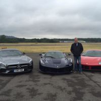 ¿Qué coche habrá elegido Jeremy Clarkson para su última vuelta al circuito de Top Gear? 