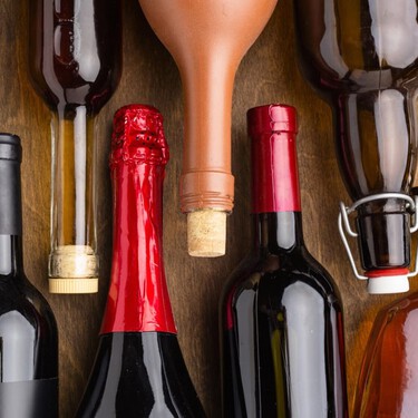 Llega a Lidl el invento que transforma las botellas de vino en elegantes lámparas inalámbricas de sobremesa: cuestan menos de 10 euros y son ideales para la terraza