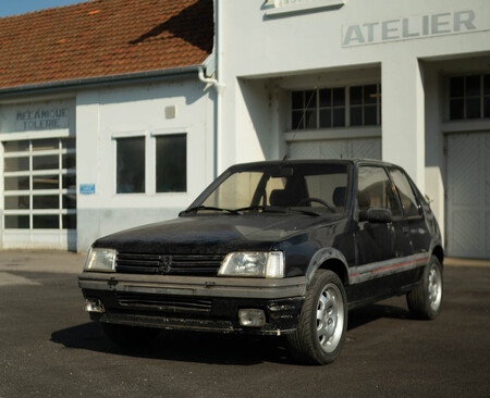 Peugeot vuelve a vender el Peugeot 205 GTI...restaurado como nuevo por su museo