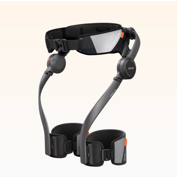 Exoesqueleto Hypershell X Pro - 800W de potencia, 17 km de autonomía por carga, 10 modos inteligentes, IP54 y resistencia al frío hasta -20 ºC. Incluye dos baterías. Hypershell regala con su compra la batería Hypershell Anti-frío Pro y el cargador Hypershell 4-Port Charging hub.