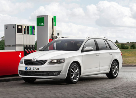 ¿Qué necesitan los coches de gas natural para ser una opción real entre los conductores españoles?