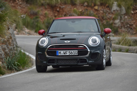El Mini John Cooper Works Llega A España Con Récord De Potencia Y Un