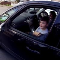 Ponga una sonrisa en la cara de un niño