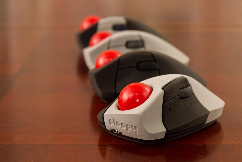 Ploopy es un trackball totalmente Open Source que puedes imprimirte en