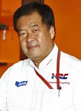 Nakamoto describe a Simoncelli como piloto de fábrica