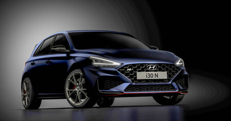 El nuevo Hyundai i30 N con cambio automático de doble embrague se deja ver en este avance