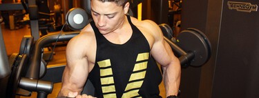 Soy entrenador y estos son los mejores ejercicios que te recomiendo si quieres tener unos bíceps más grandes