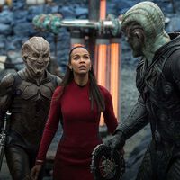 Zoe Saldaña habla sin rodeos sobre Star Trek y avisa a Paramount del peligro que corren haciéndonos esperar tanto: "Hay que hacer la nueva peli cuanto antes"