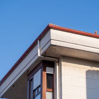 Si vas a pintar los canalones de tu casa, ten en cuenta esto si son de zinc para que la pintura no acabe cayéndose