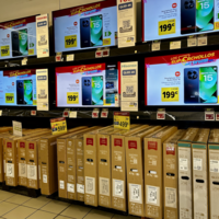 Carrefour liquida hoy, sábado 9 de mayo, un Smart TV OLED de LG perfecto para cine y series oscuras 