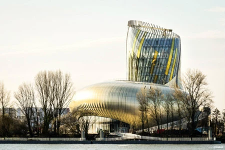 La Ciudad del Vino de Burdeos, próximo destino imprescindible para sumergirse en la cultura vinícola