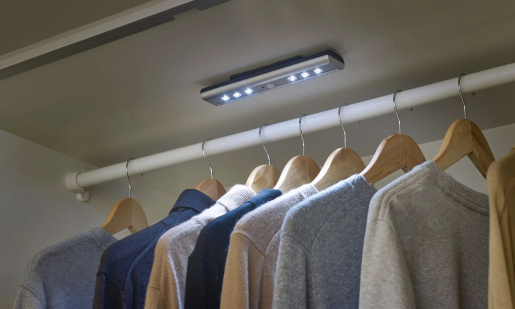 Lidl tiene la solución perfecta (y barata) para iluminar los armarios y muebles de casa 