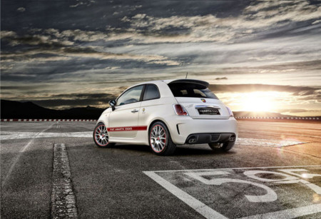 50 años del Abarth 595 bien merecen una edición así de especial