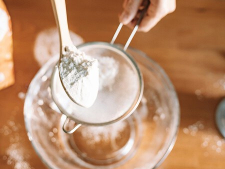 Cómo reemplazar polvo para hornear como un experto, con los consejos de la pastelera Lili Cuéllar, profesora en MasterChef 24/7