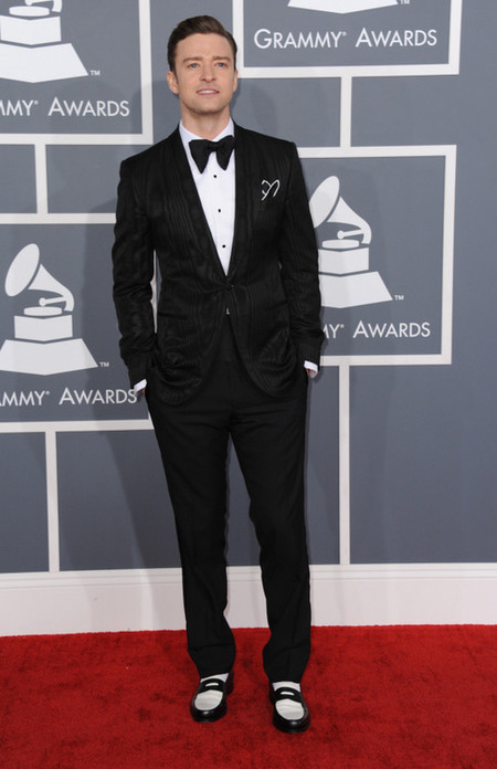 Premios Grammy 2013: estrafalaria elegancia en clave musical