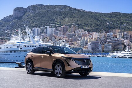 Debut con mucho glamour, el nuevo Nissan Ariya recorre el famoso circuito de Mónaco