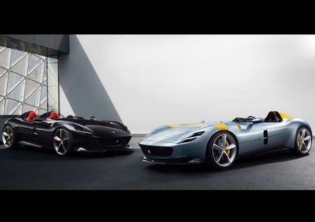 Ferrari regresa a sus raíces con los modelos Monza SP1 y Monza SP2, dos bólidos puramente racing