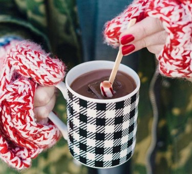 El desayuno perfecto para la mañana de Navidad, un chocolate caliente con especias