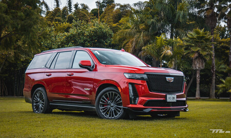 Cadillac Escalade V, lo manejamos: el muscle car que se disfrazó de camioneta y que ya tiene precios en México