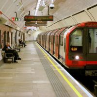 El Metro de Londres tendrá servicio 24 horas en algunas líneas
