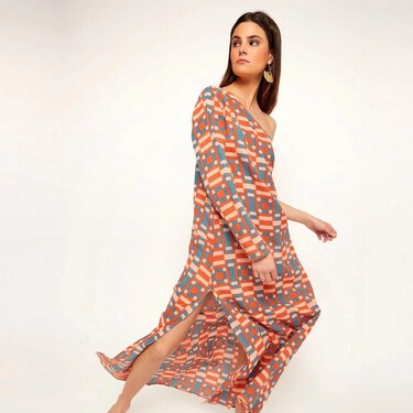 Este es el vestido de renatta&go capaz de transformar nuestros looks de invitada 